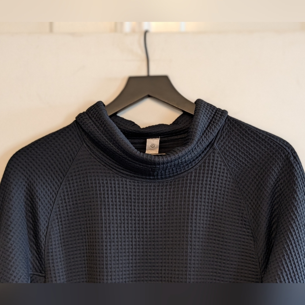 Lululemon Black Waffle Cowl Neck Pullover Side Zip Pocket Top 12 Texture Sporty - Picture 4 of 7